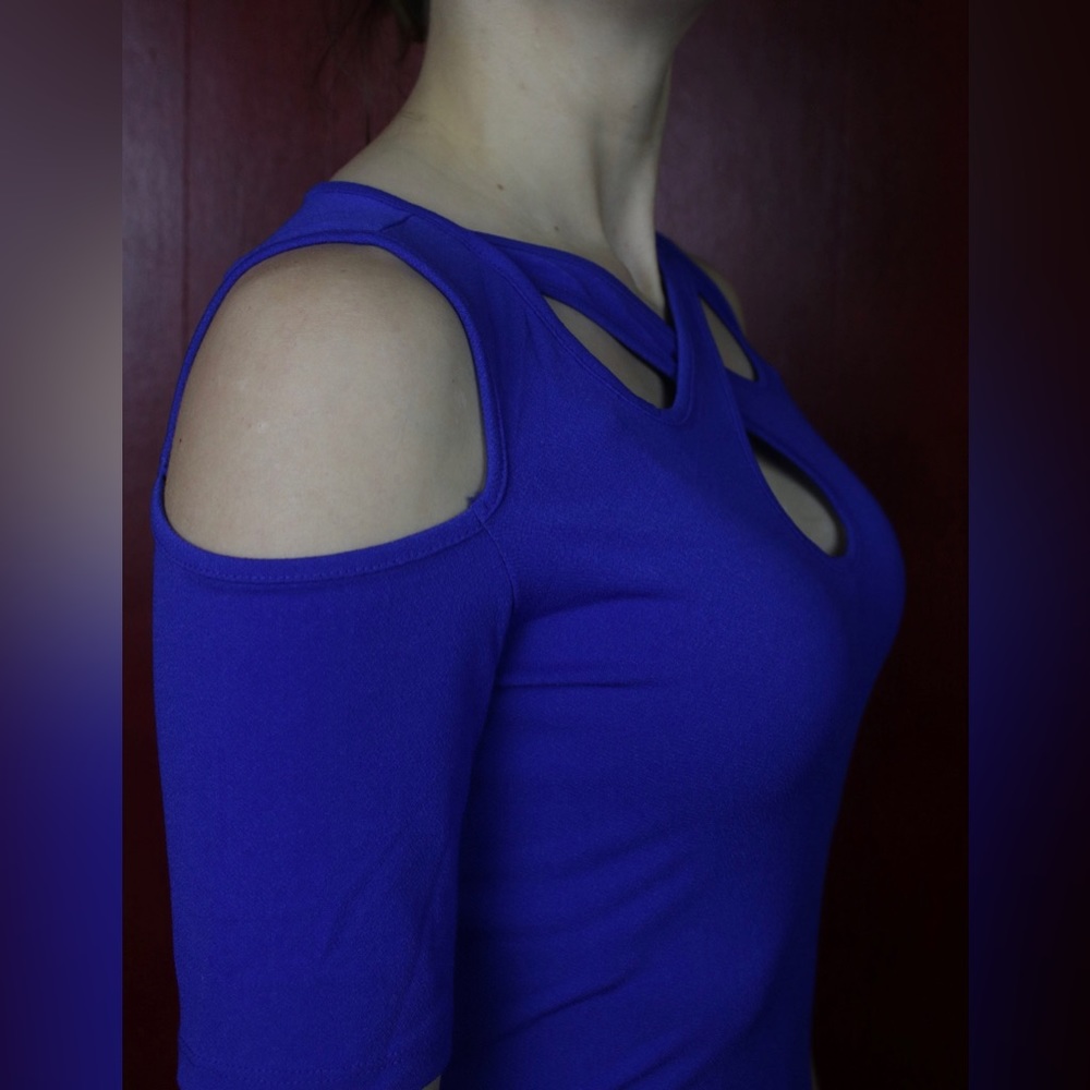 Bold Elements - Blue Criss Cross Cold Shoulder Top - image 2
